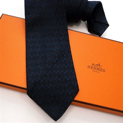 Hermes Faconnee H Tie Black .